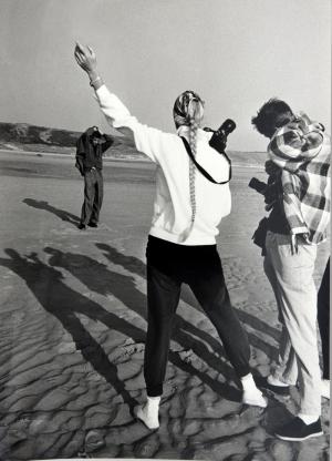 Shinji  Shooting for Soske Oguri, Barneville-Carteret, with Rudolf van Dommele 1984 © Shinji 